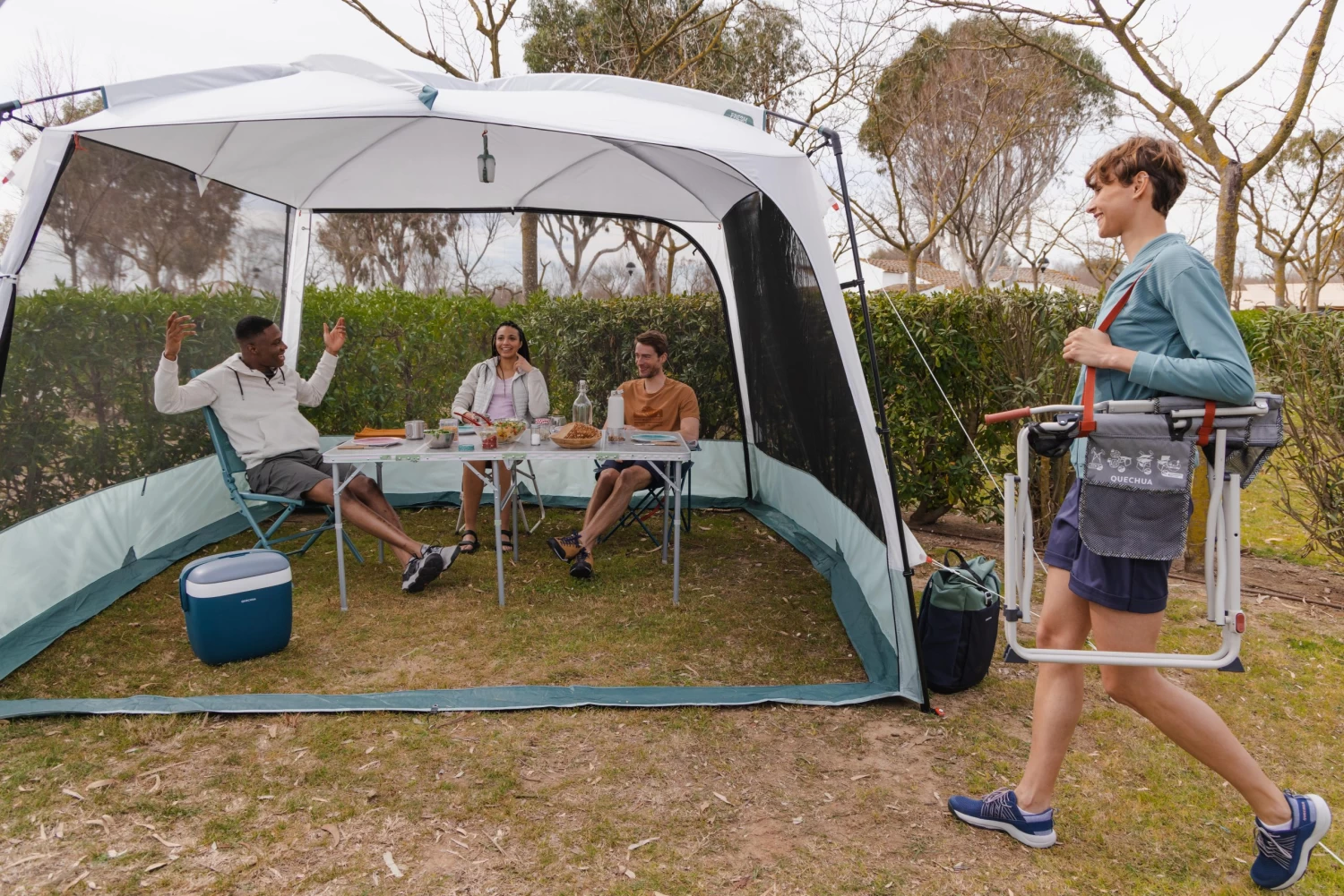 Quechua 10 Man Camping Living Room With Poles 7 Quechua 10 Man Camping Living Room With Poles - Image 5