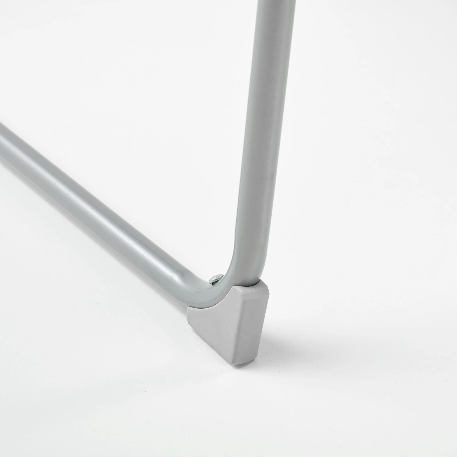 Quechua FOLDING CAMPING TABLE – 2 TO 4 PEOPLE 5 Quechua FOLDING CAMPING TABLE – 2 TO 4 PEOPLE - Image 3