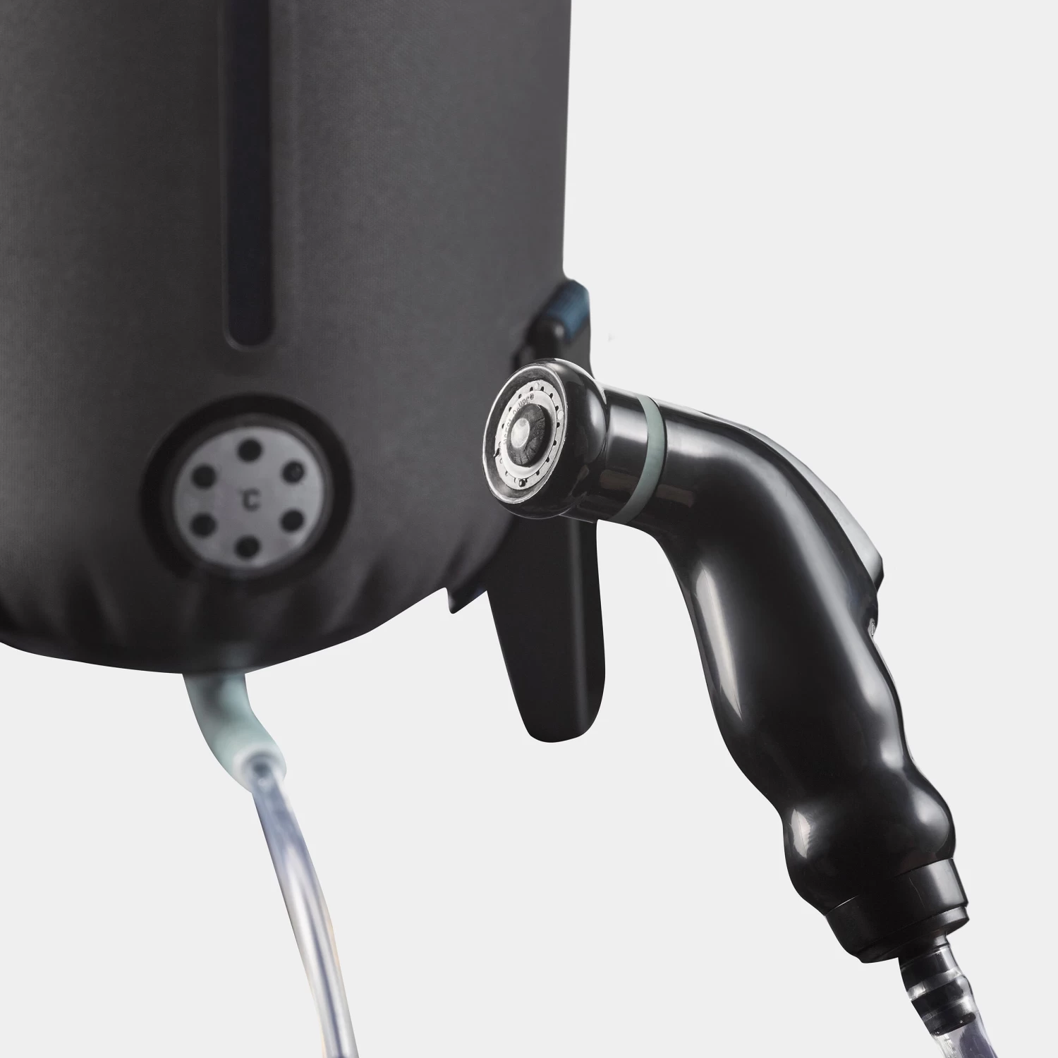 Quechua PRESSURE SOLAR CAMPING SHOWER - 10 LITRES 5 Quechua PRESSURE SOLAR CAMPING SHOWER - 10 LITRES - Image 3