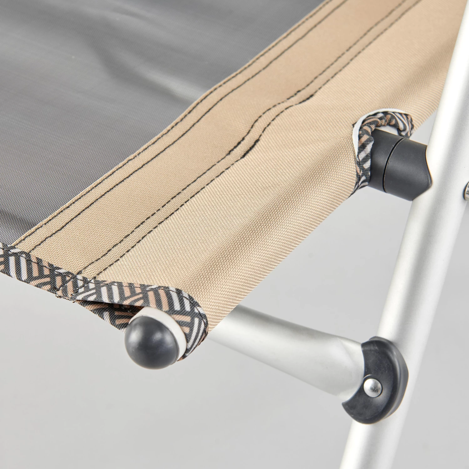 Quechua Folding Reclining Camping Chair 12 Quechua Folding Reclining Camping Chair - Image 10