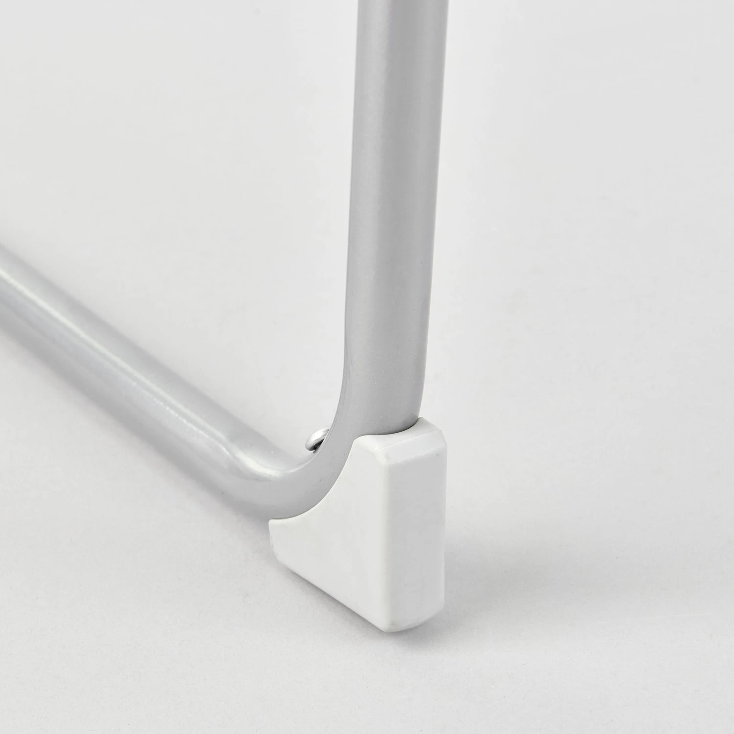 Quechua FOLDING CAMPING TABLE – 2 TO 4 PEOPLE 17 Quechua FOLDING CAMPING TABLE – 2 TO 4 PEOPLE - Image 15