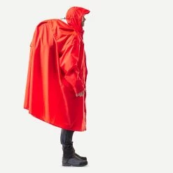 Quechua Hiking Rain Poncho - MT900 - 75L - Red 18 Quechua Hiking Rain Poncho - MT900 - 75L - Red -Adventure Outdoors Shop kc06d05f1dce7790d69efaf931c6c261e
