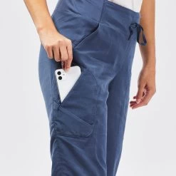 Quechua Women's Cropped Hiking Trousers -Adventure Outdoors Shop kc1f398948ea306dfc2ab478e2e94d634